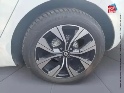 Photo 8 Renault Clio Gén. V (BJA) Ph1 NG Evolution 5