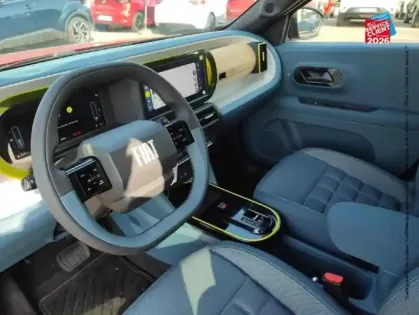 Photo 14 Fiat Panda Grande  1.2 Hybrid Turbo 110ch La Prima eDCT6