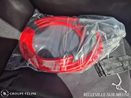 Photo 13 Peugeot 208  e- 156ch  Allure