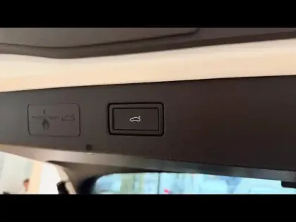 Photo 13 Volkswagen T-roc Gén. II Ph1 Style 5