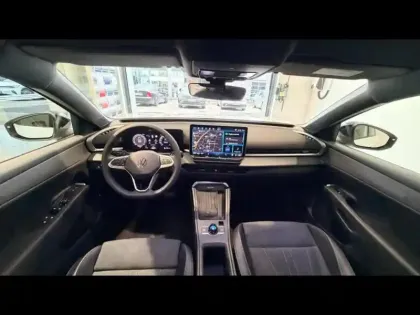 Photo 7 Volkswagen T-roc Gén. II Ph1 Style 5