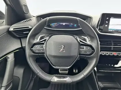 Photo 48 Peugeot 2008  PureTech 130 S&S EAT8