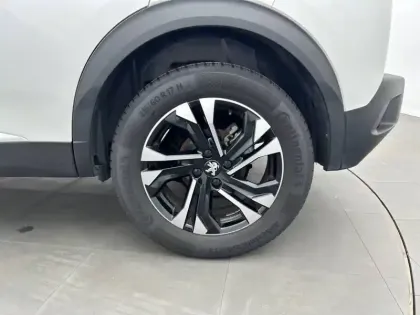 Photo 52 Peugeot 2008  PureTech 130 S&S EAT8