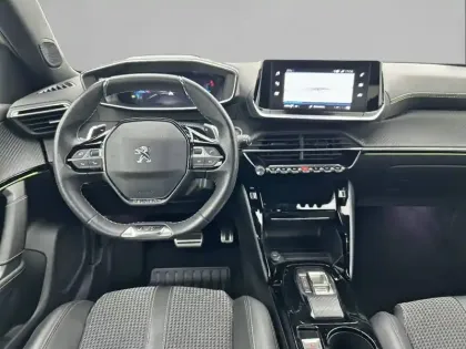 Photo 47 Peugeot 2008  PureTech 130 S&S EAT8