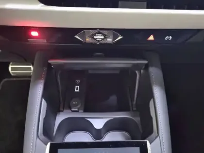 Photo 30 DS DS 4 N°4 Hybride 145 e-DCT6