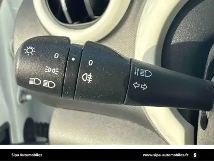 Photo 23 Renault Twingo Gén. III (C07) Ph1 Zen 5