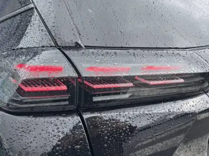 Photo 70 Peugeot 2008  PureTech 130 S&S EAT8