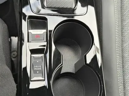 Photo 50 Peugeot 2008  PureTech 130 S&S EAT8