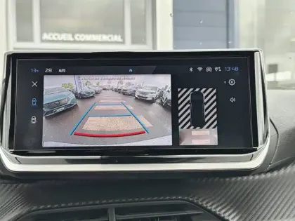 Photo 73 Peugeot 2008  PureTech 130 S&S EAT8