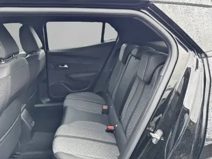 Photo 65 Peugeot 2008  PureTech 130 S&S EAT8