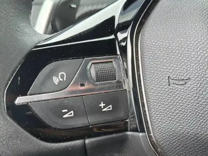 Photo 14 Peugeot 2008 Gén. II Ph2 Allure 5