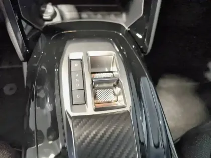 Photo 13 Peugeot 208  Electrique 50 kWh 136ch