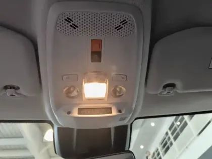 Photo 18 Peugeot 208  Electrique 50 kWh 136ch