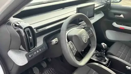 Photo 16 Citroën C3  Turbo 100 ch BVM6