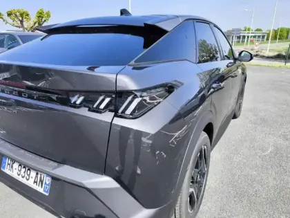 Photo 16 Peugeot 3008  Electrique 210 ch 73 kWh