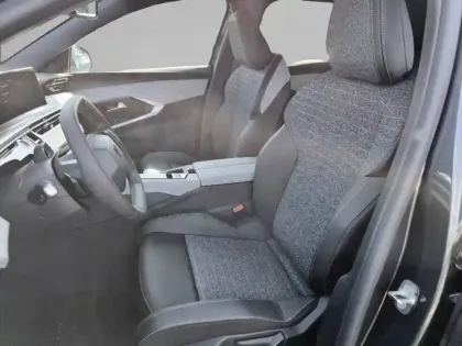 Photo 10 Peugeot 3008  Electrique 210 ch 73 kWh