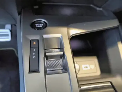 Photo 13 Peugeot 308  Electrique 55 kWh 156ch