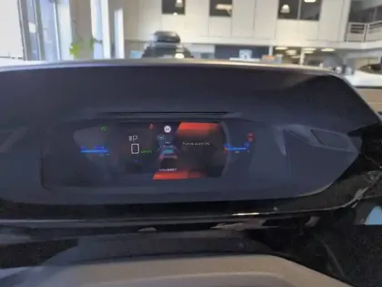 Photo 9 Peugeot 308  Electrique 55 kWh 156ch