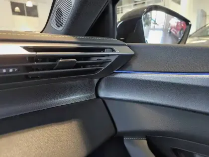 Photo 19 Peugeot 308  Electrique 55 kWh 156ch