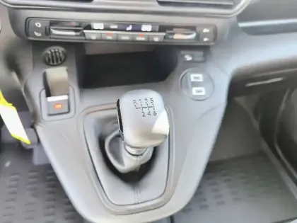 Photo 13 Peugeot Partner Gén. III Ph2 Pro Skill 4