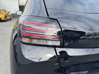 Photo 36 Peugeot 208 Gén. II Ph2 Allure 5