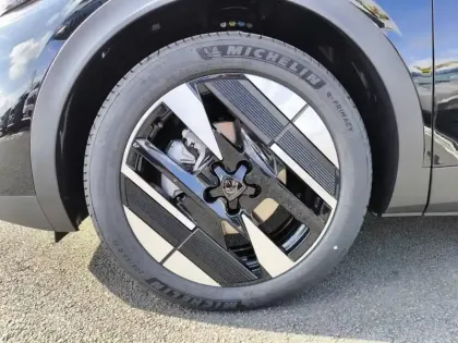 Photo 12 Peugeot 408  Hybrid 145 e-DCS6