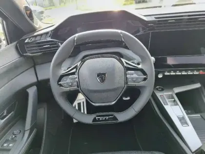 Photo 8 Peugeot 408  Hybrid 145 e-DCS6