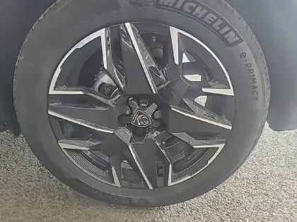 Photo 12 Peugeot 3008  Hybrid 145 e-DCS6