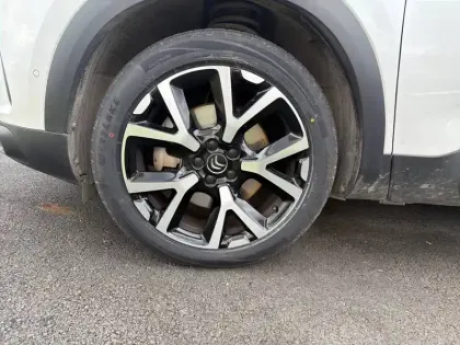 Photo 32 Citroën C5 aircross Gén. I Ph2 Shine 5