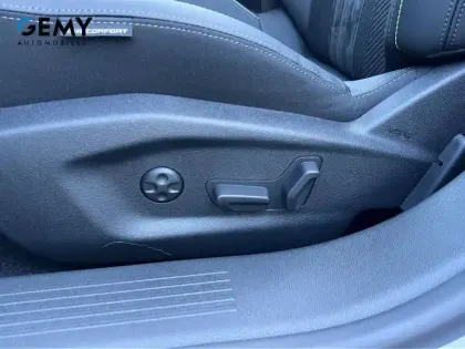Photo 21 Peugeot 308  Electrique 55 kWh 156ch