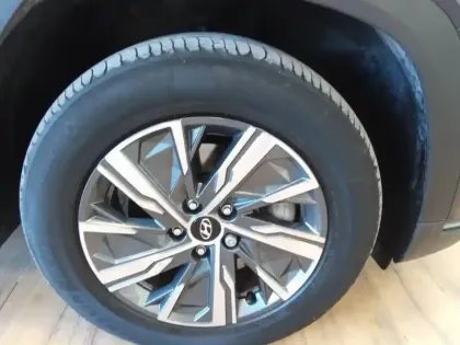 Photo 15 Hyundai Tucson  1.6 T-GDI 230 Hybrid BVA6