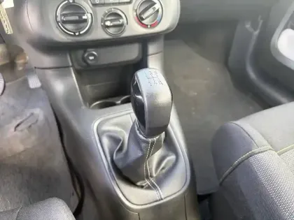 Photo 33 Citroën C3 Gén. III Ph2 YOU! 5