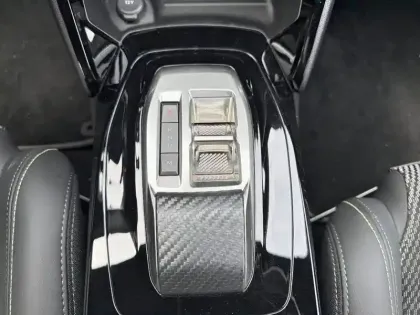 Photo 36 Peugeot 208 Gén. II Ph2 GT 5