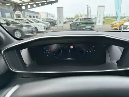 Photo 9 Peugeot 208  Hybrid 136 e-DCS6