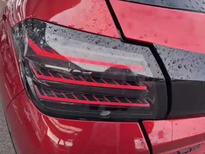 Photo 39 Peugeot 208 Gén. II Ph2 GT 5