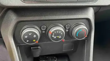 Photo 15 Dacia Sandero  TCe 90 - 22