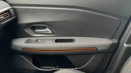 Photo 37 Dacia Sandero  TCe 90 - 22