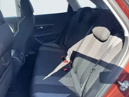 Photo 31 Peugeot 3008 Gén. II Ph1 Active Business 5