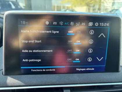 Photo 18 Peugeot 3008  1.6 BlueHDi 120ch S&S BVM6 BC