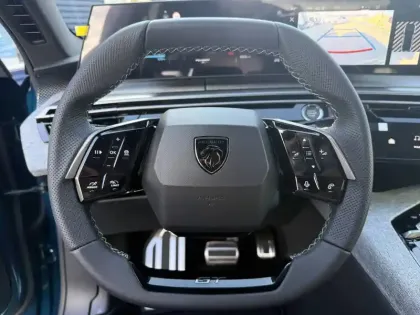 Photo 34 Peugeot 3008  Electrique 210 ch 73 kWh