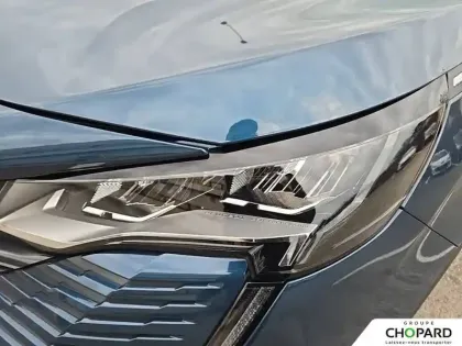 Photo 100 Peugeot 3008  Hybrid 225 e-EAT8