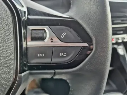 Photo 42 Peugeot 208  PureTech 75 S&S BVM5