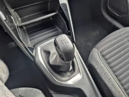 Photo 41 Peugeot 208  PureTech 75 S&S BVM5