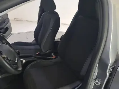 Photo 66 Peugeot 208  PureTech 75 S&S BVM5