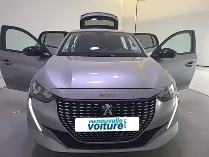 Photo 57 Peugeot 208  PureTech 75 S&S BVM5
