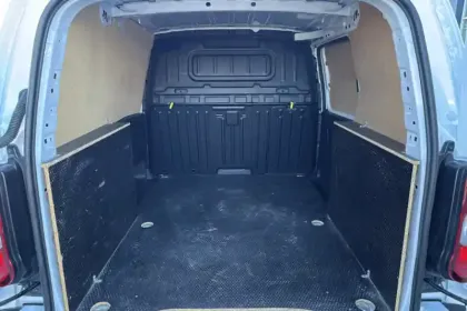 Photo 18 Peugeot Partner Gén. III Ph1 NG Base 4