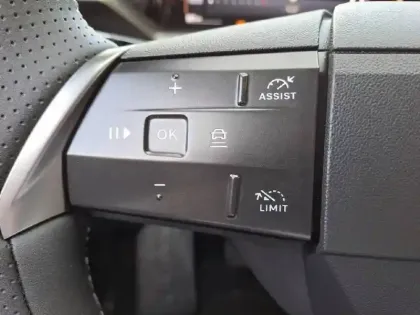 Photo 55 Opel Grandland  1.2 Turbo Hybrid 145 ch e-DCT6