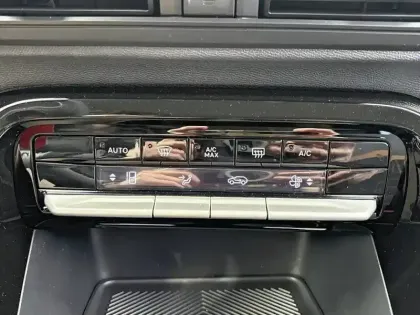 Photo 24 Citroën C3 Aircross  Hybride 145 ch Aut