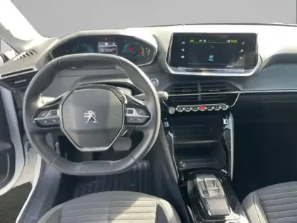 Photo 7 Peugeot 208  Electrique 50 kWh 136ch