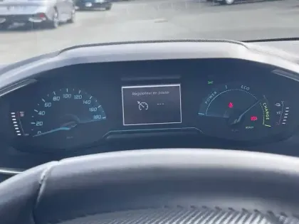 Photo 39 Peugeot 208 Gén. II Ph1 NG Style 5